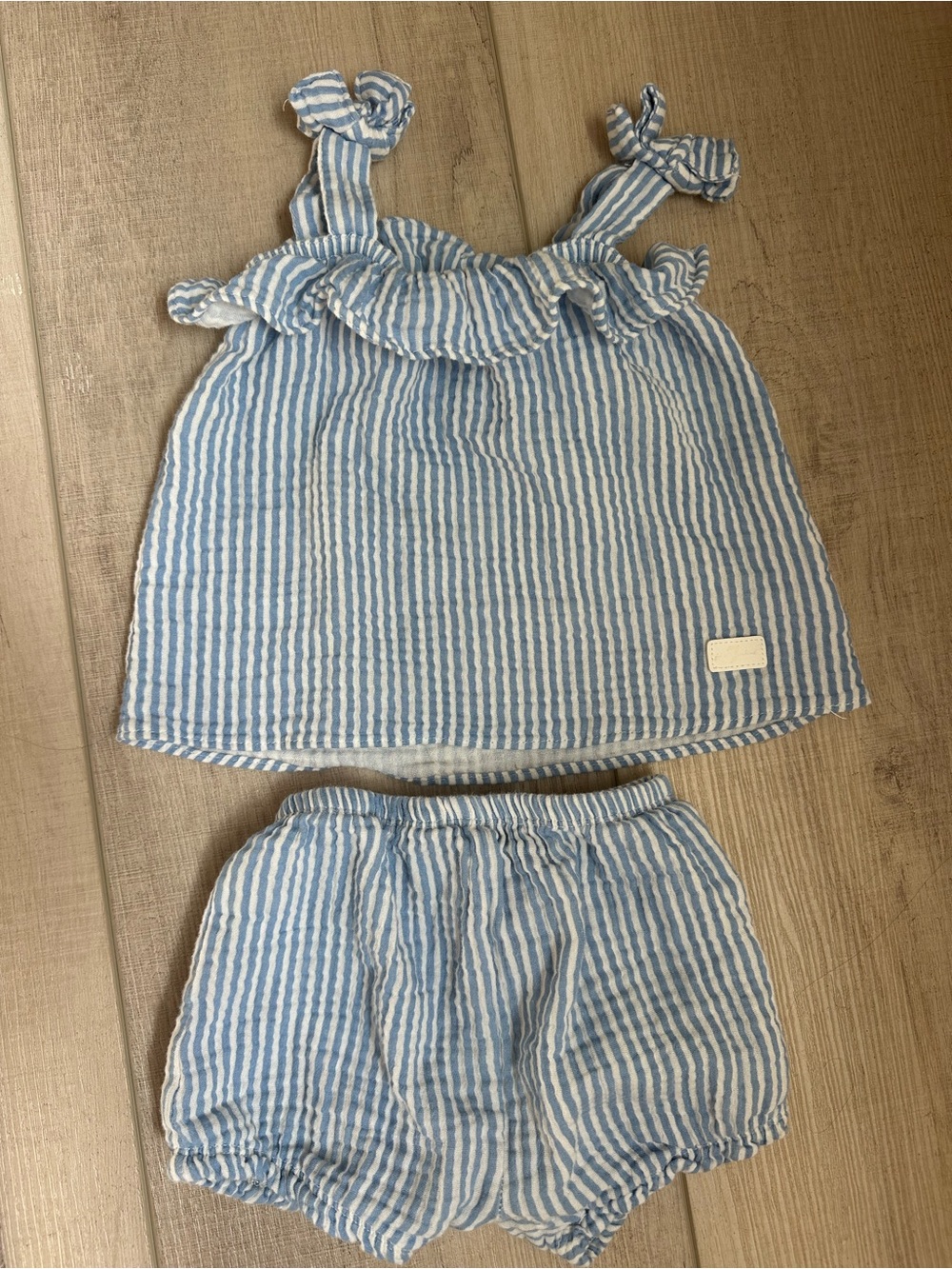 7 For All Mankind Cotton Seersucker outfit
